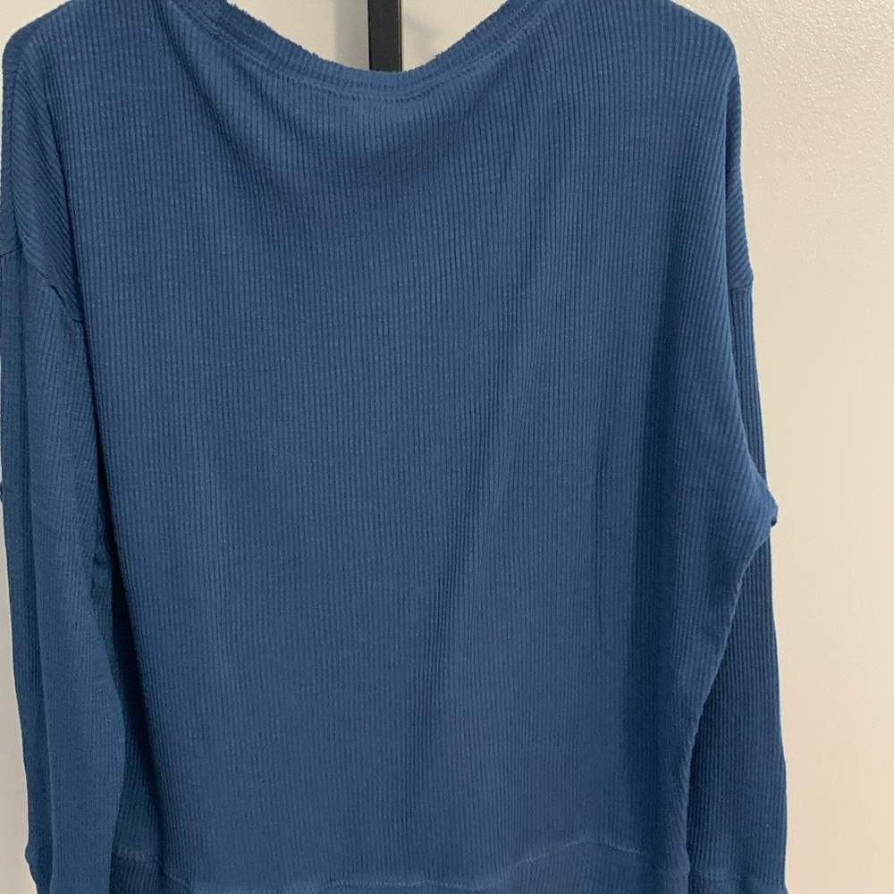 Natural Reflections Ribbed Top - Picture 9 of 14